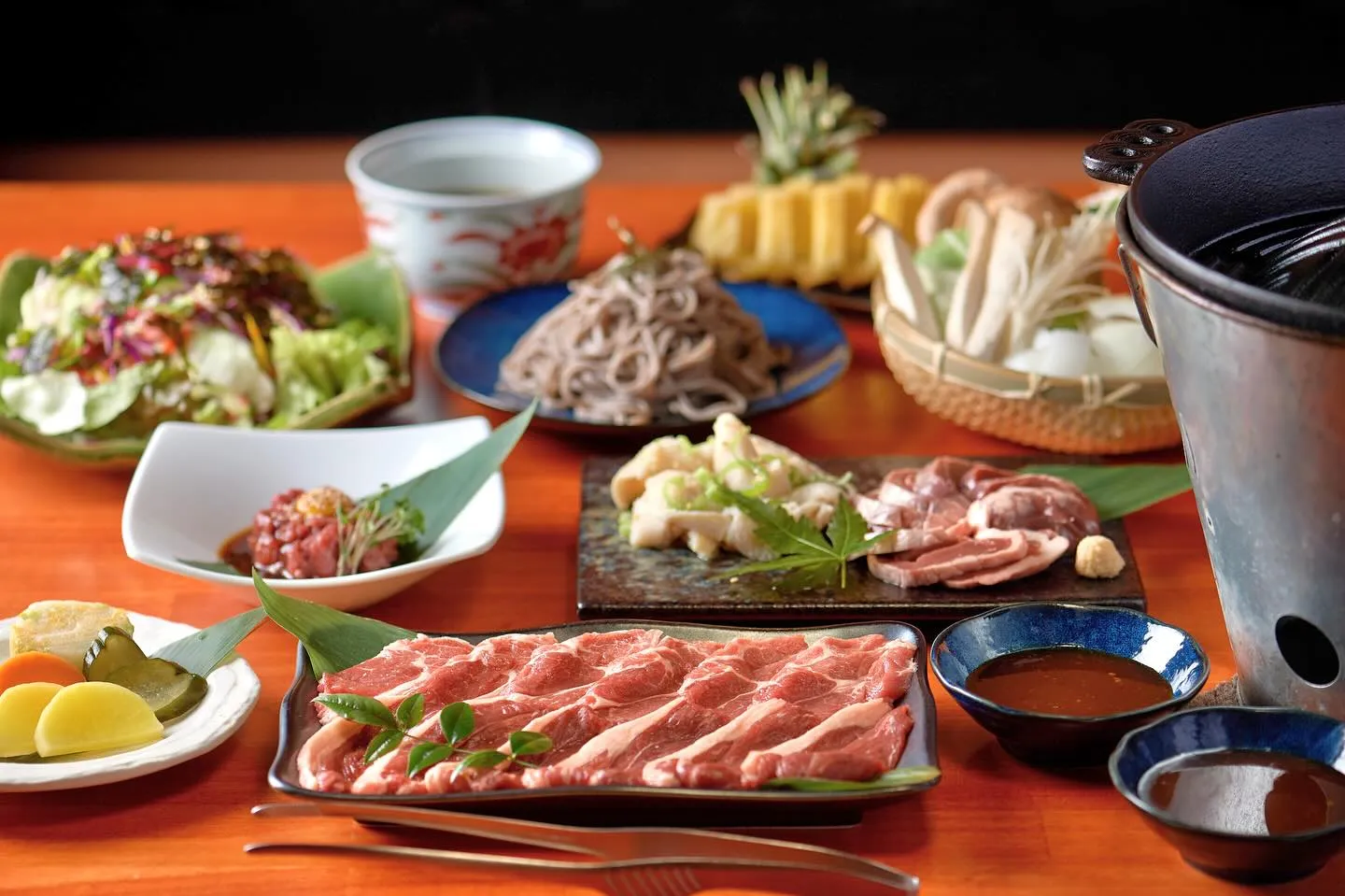 厚切りラム肉と契約農家さんからの新鮮野菜でヘルシーに!!